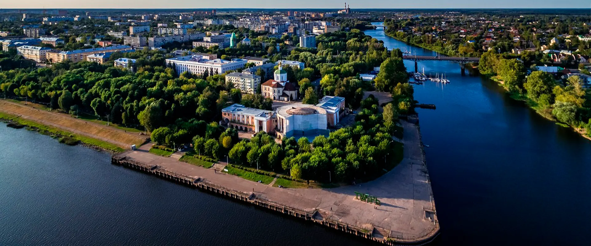 Заказать междугороднее такси Санкт-Петербург Тверь